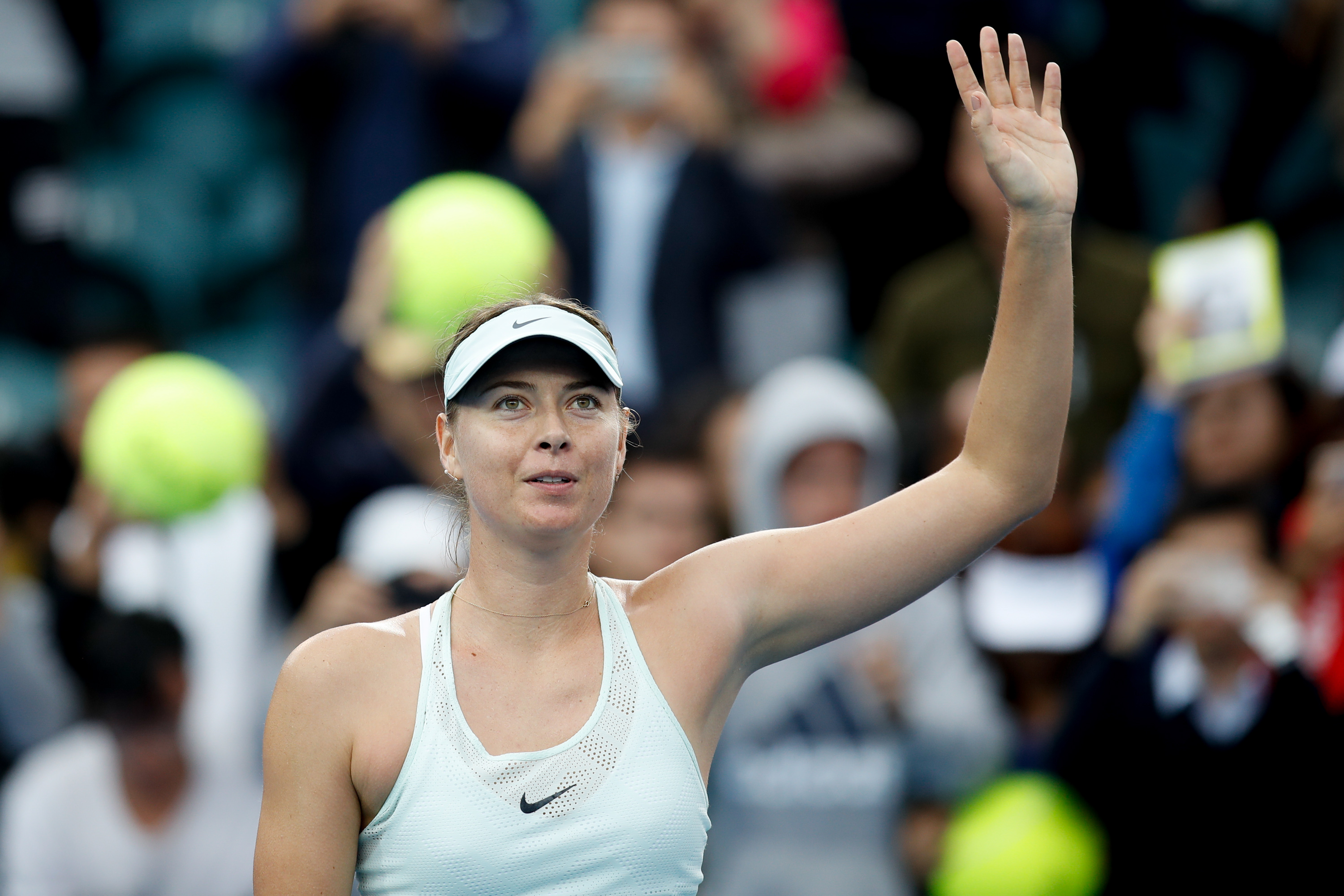 壹号-RNG引发争议！，莎拉波娃官方宣布重返赛场新规赢得满堂喝彩(波伏娃名言女人是被创造)