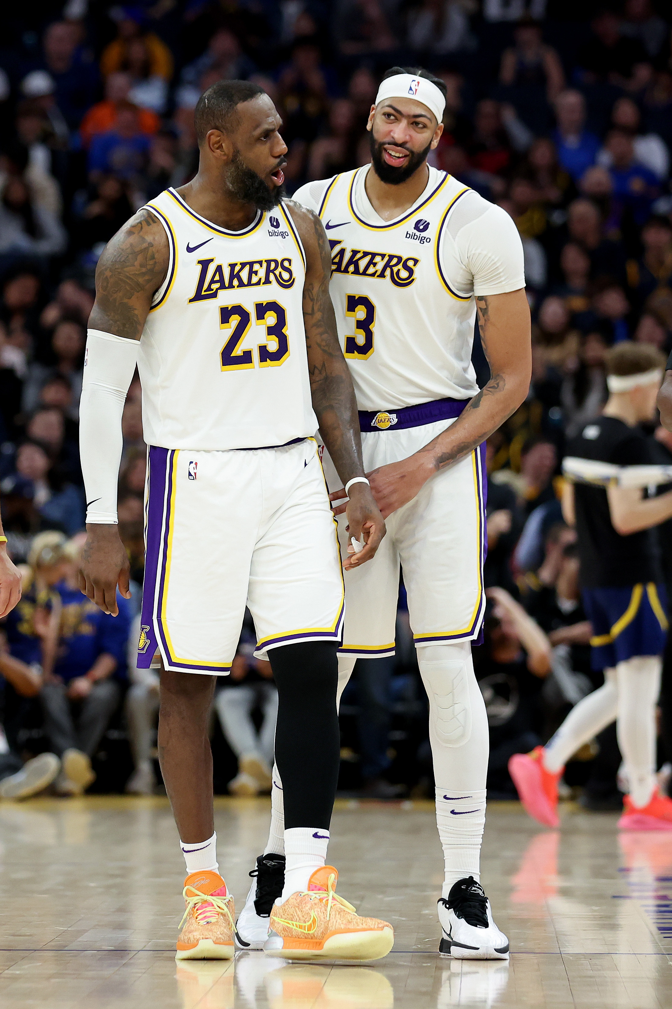 YIHAO-Karsa在公牛比赛中关键助攻，比分优势明显引发热议！的简单介绍