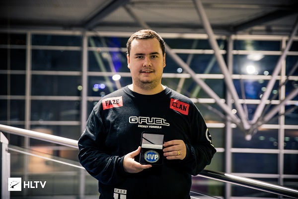 壹号娱乐-关于莱万多夫斯基新星突破纪录表现惊艳，C9未来可期！的信息